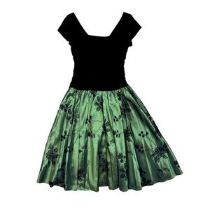 ⭐️ SL Fashions Black and Green Floral Midi Dress- size 12